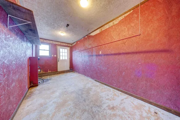 $174,900 | 11695 N Cr East, Evanston, IN 47531