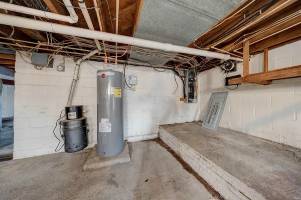 $174,900 | 11695 N Cr East, Evanston, IN 47531