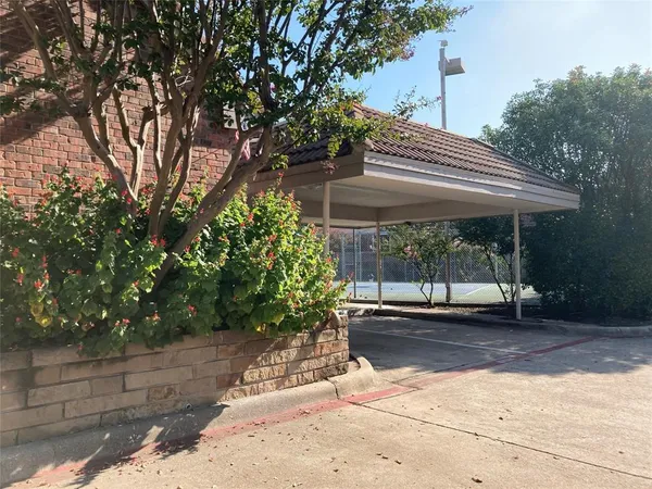 $1,650 | 18240 Midway Road, Unit 905, Dallas, TX 75287