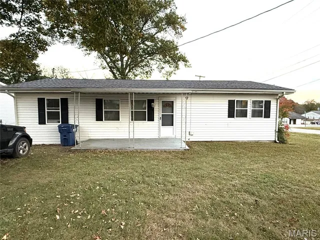 $159,000 | 1702 South Maple Street, Salem, MO 65560