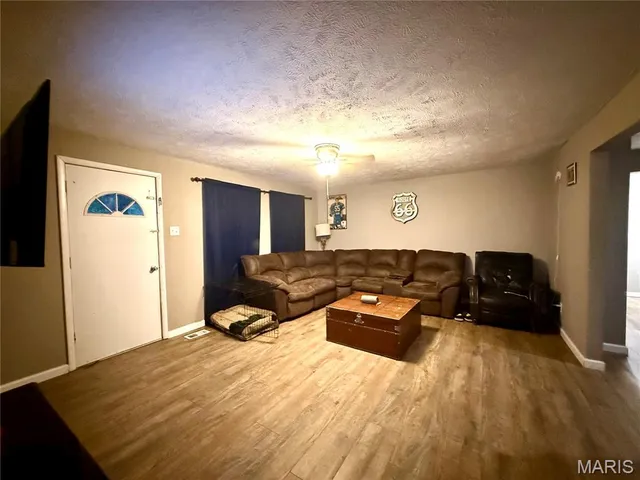 $159,000 | 1702 South Maple Street, Salem, MO 65560