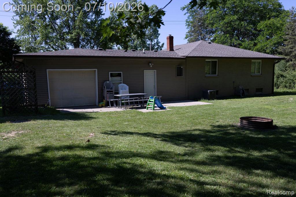 5052 Beecher Road Flint, MI 48532 - Photo 24 of 28 Back house