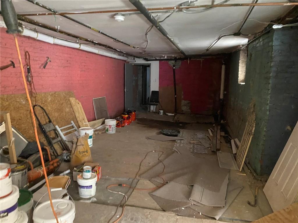 321 Milford Street Brooklyn, NY 11208 - Photo 22 of 31 a room with gym equipment