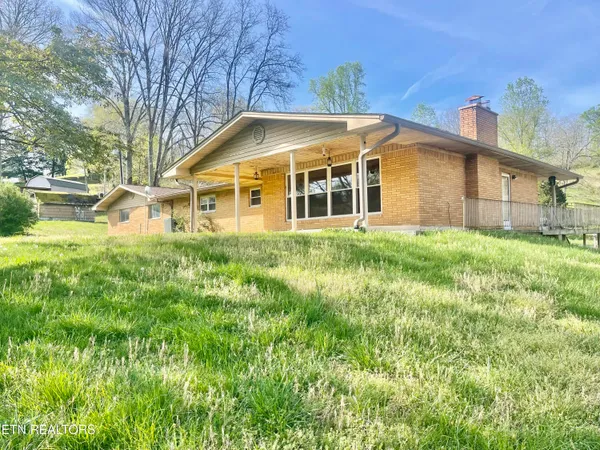 $400,000 | 980 Blue Top Road, Tazewell, TN 37879