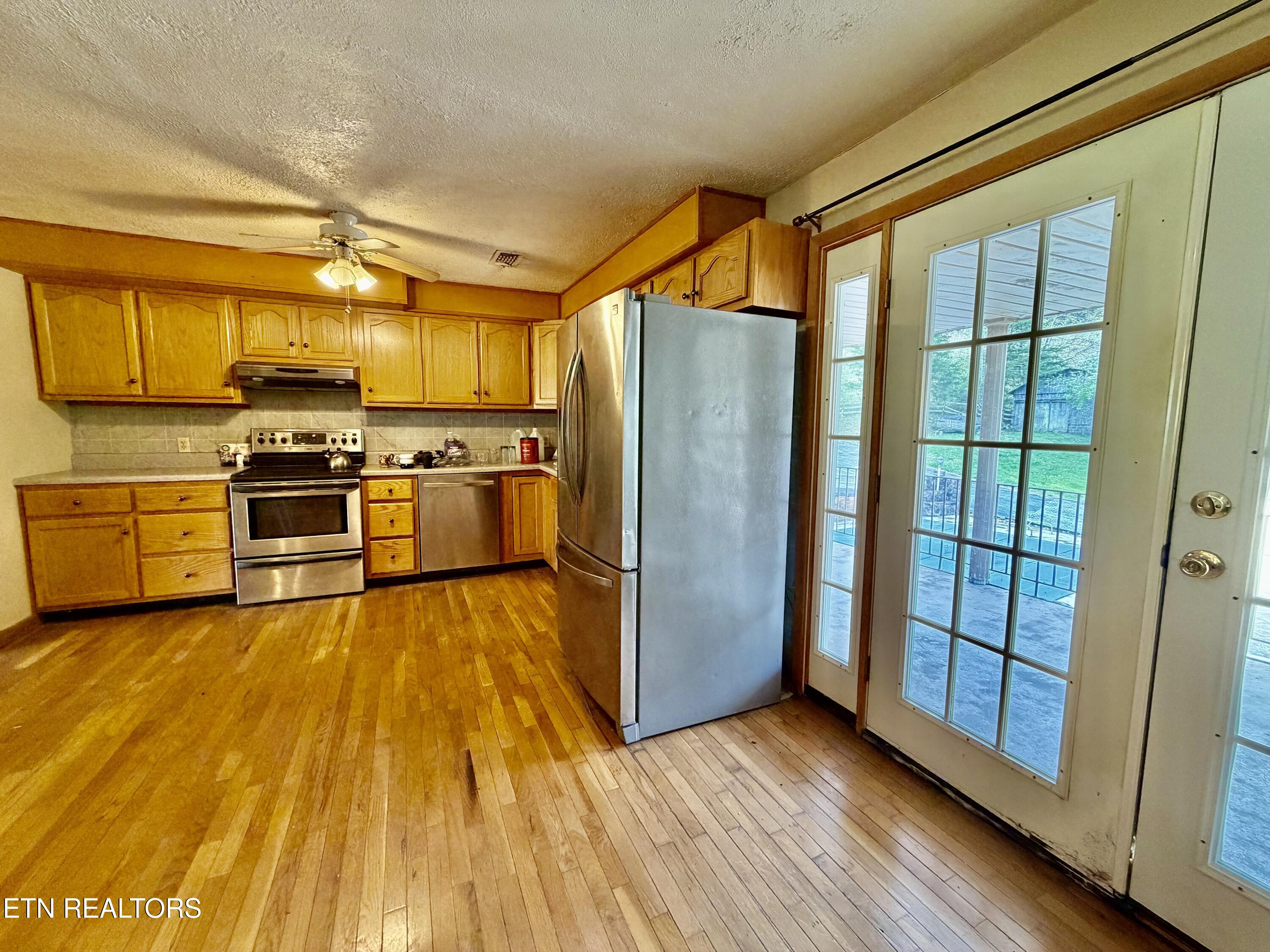 980 Blue Top Road Tazewell, TN 37879 - Photo 13 of 24 IMG_2743