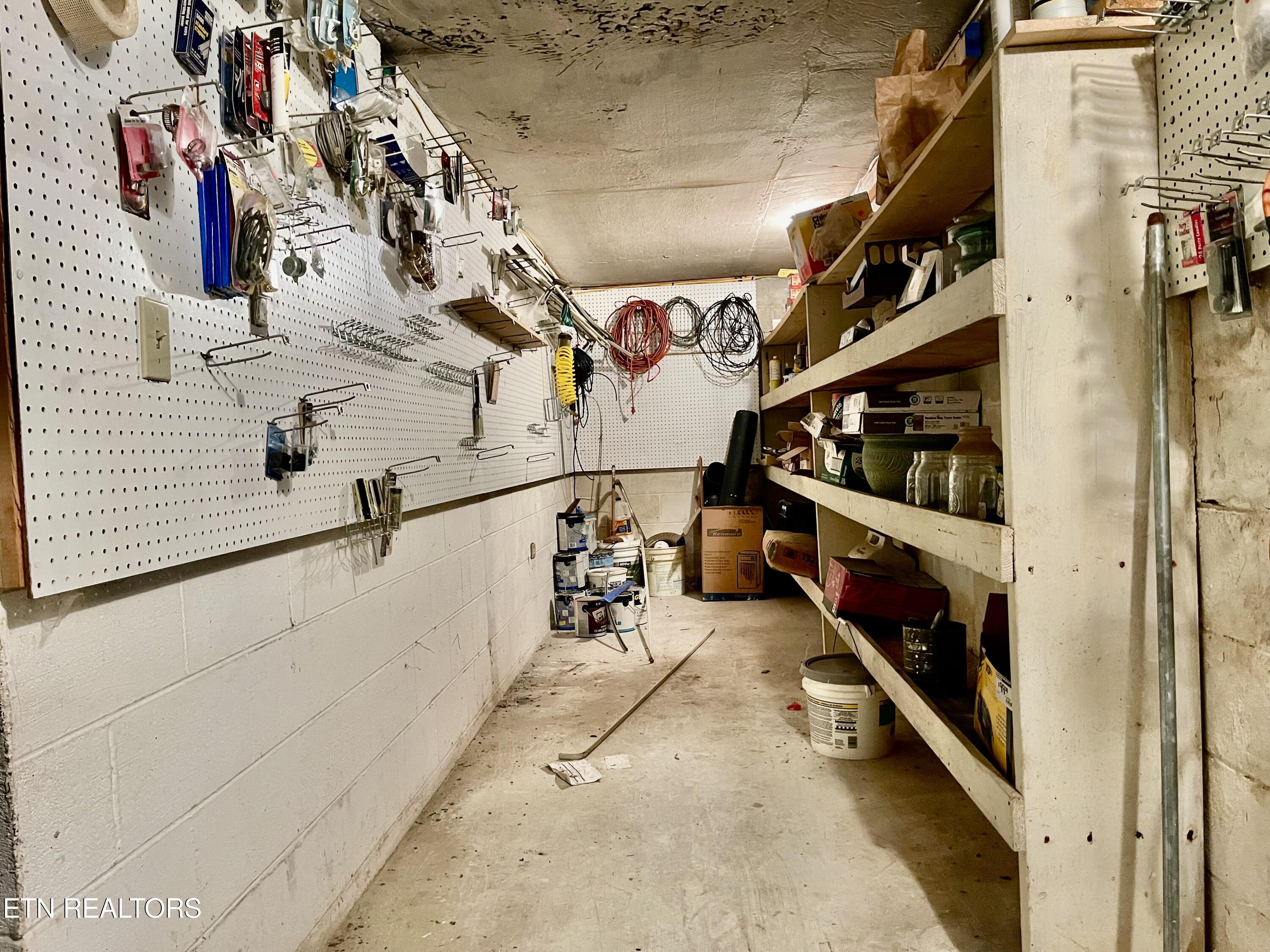 980 Blue Top Road Tazewell, TN 37879 - Photo 22 of 24 IMG_5788