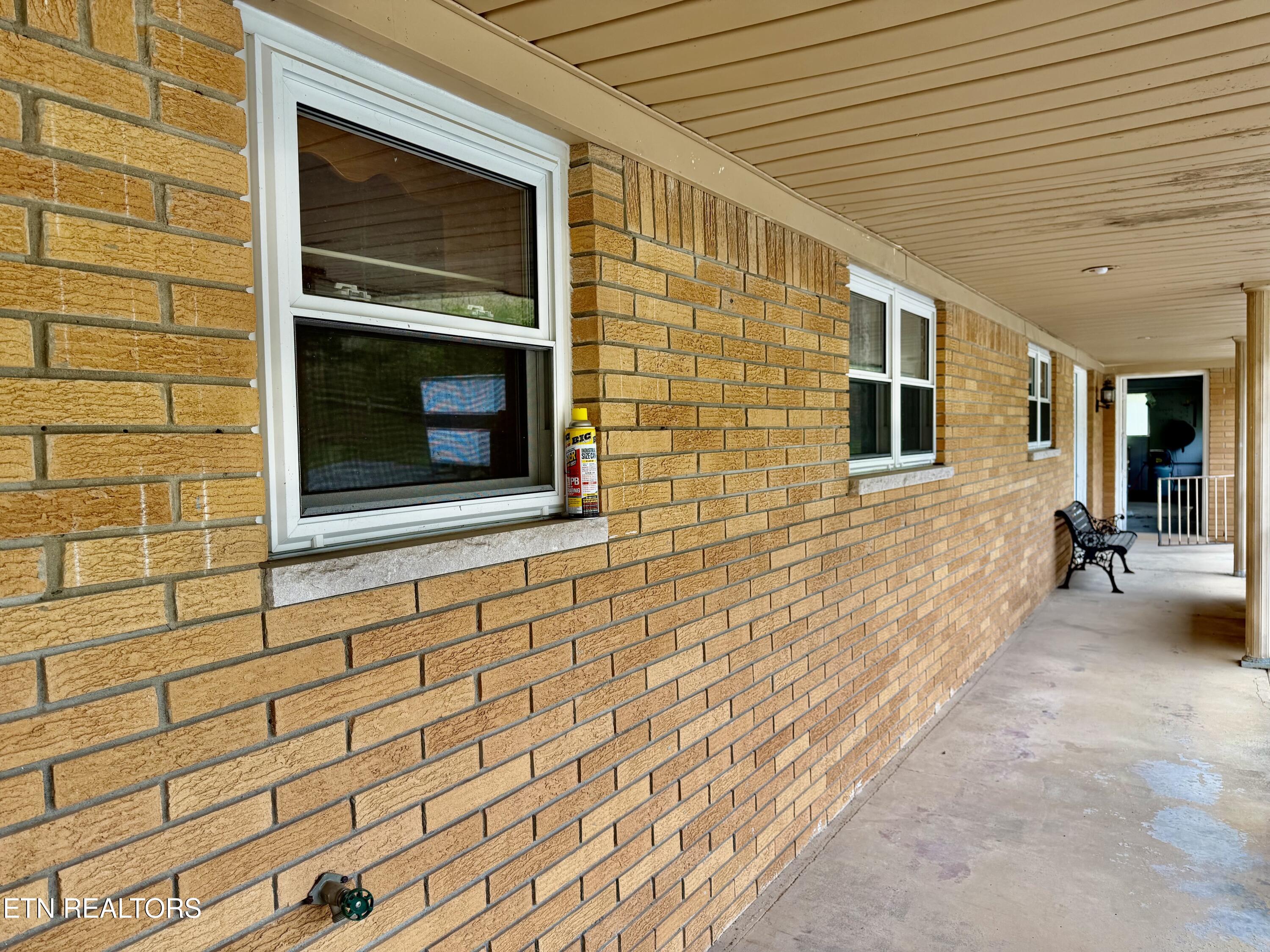 980 Blue Top Road Tazewell, TN 37879 - Photo 6 of 24 IMG_2735