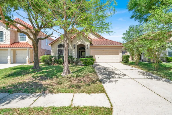 $2,375 | 3 Spyglass Court, Houston, TX 77064