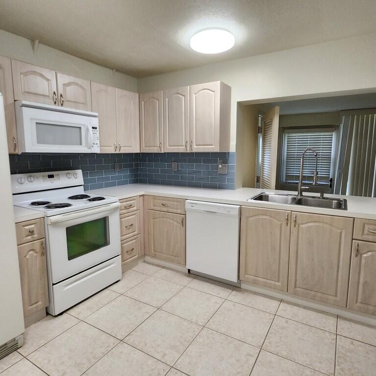 11249 Southwest 169th Street, Unit V4831 Miami, FL 33157 - Photo 4 of 18 Kitchen