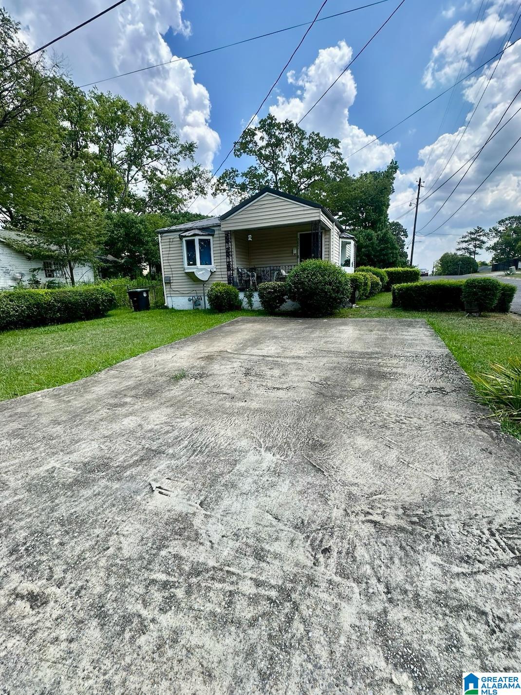 5621 Terrace J Birmingham, AL 35208 - Photo 2 of 24