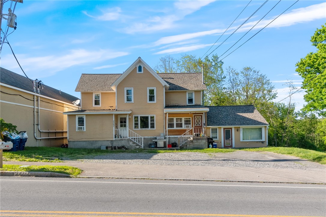 Large foot  print in this WALWORTH hamlet