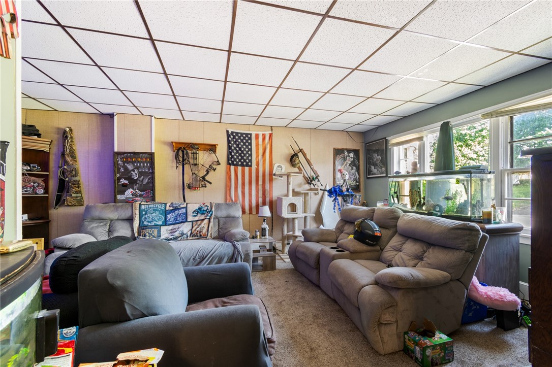 2267 Walworth-Marion Road Walworth, NY 14568 - Photo 29 of 41 Lots of room in this apartment!