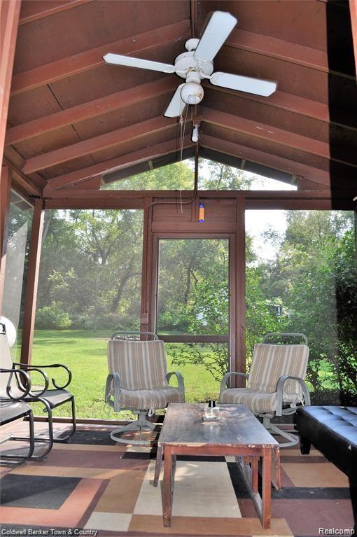 9228 Hartland Road Fenton, MI 48430 - Photo 33 of 38