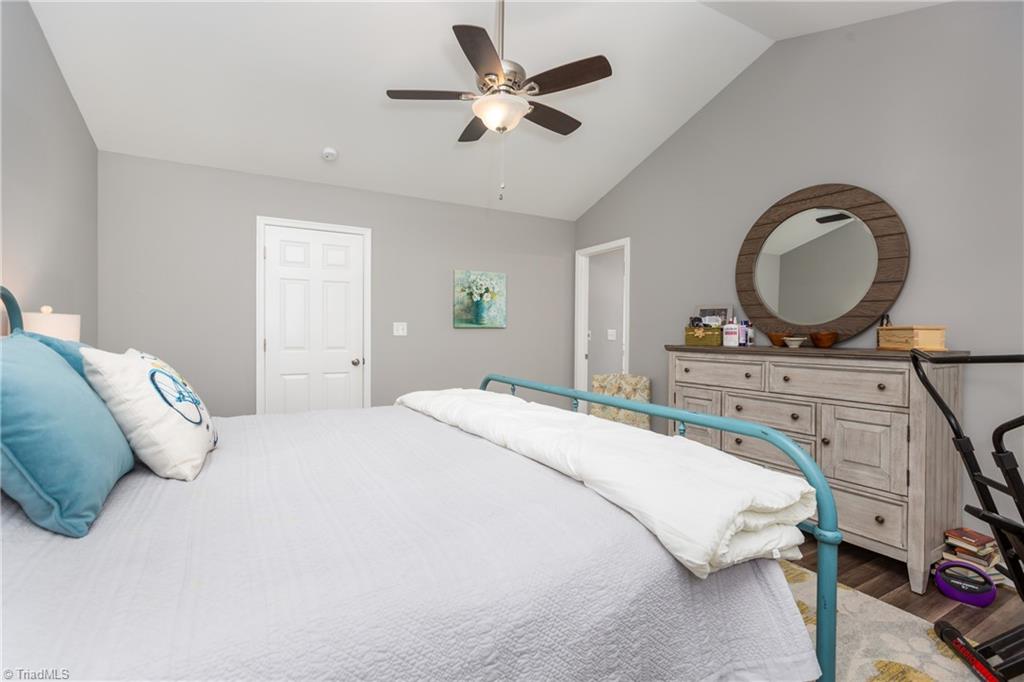 5951 Robinhood Road Pfafftown, NC 27040 - Photo 8 of 43 Gallery Image 8
