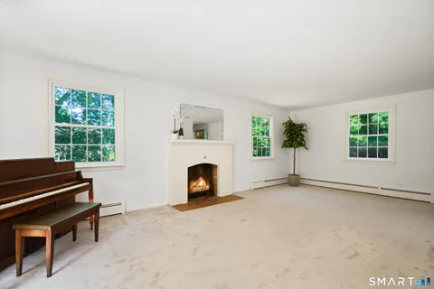 $899,000 | 170 Sky Meadow Drive, Stamford, CT 06903