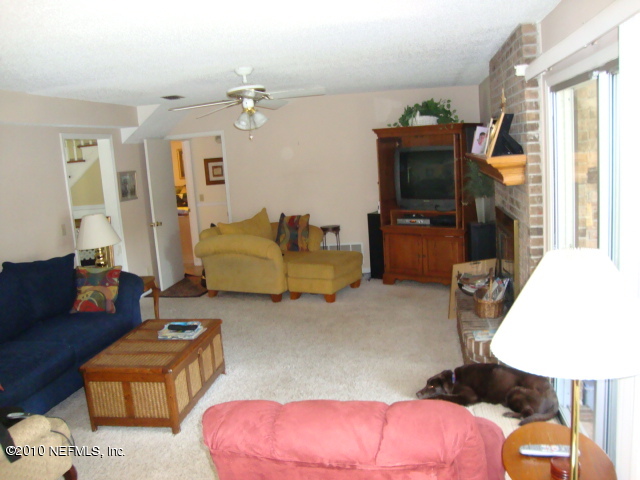 5911 Swamp Fox Road Jacksonville, FL 32210 - Photo 2 of 9 Great Room