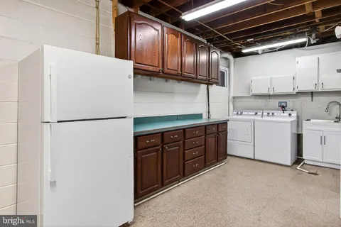 $1,175,000 | 6362 Burton Circle, Falls Church, VA 22041