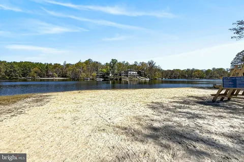 $1,175,000 | 6362 Burton Circle, Falls Church, VA 22041