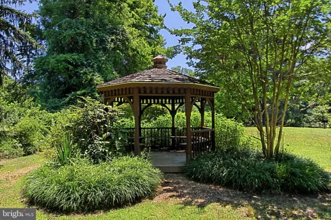 $1,175,000 | 6362 Burton Circle, Falls Church, VA 22041