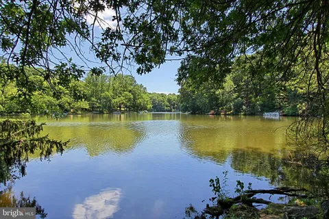 $1,175,000 | 6362 Burton Circle, Falls Church, VA 22041
