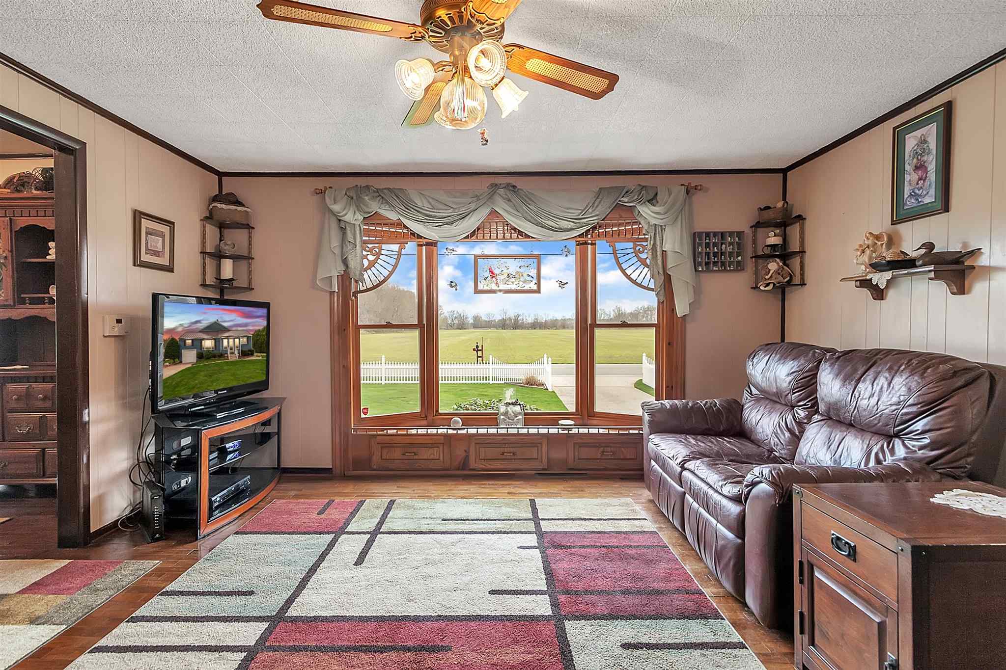 11362 Douglas Road Osceola, IN 46561 - Photo 4 of 36 Gallery Image 4