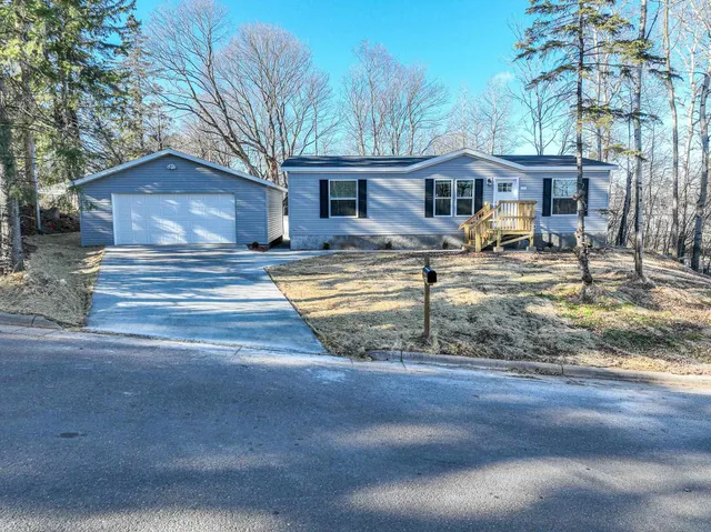 $335,000 | 111 South Teak Avenue, Duluth, MN 55811