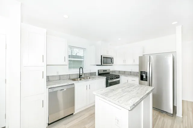 $335,000 | 111 South Teak Avenue, Duluth, MN 55811