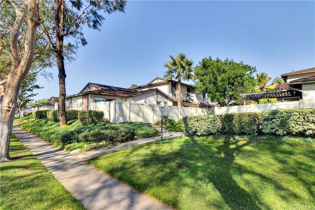 511 D Street Upland, CA 91786 - Photo 2 of 28