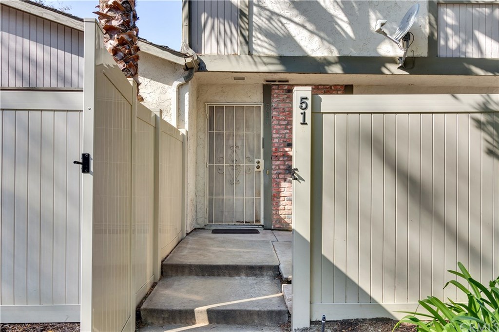 511 D Street Upland, CA 91786 - Photo 4 of 28
