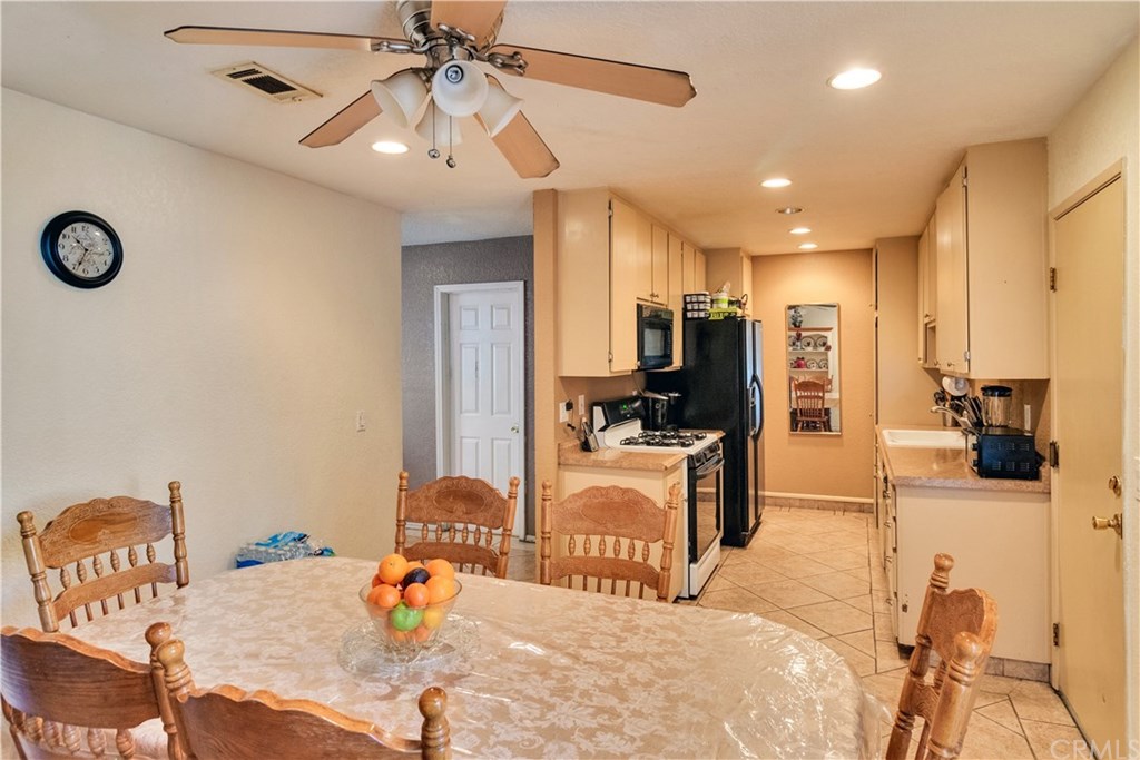 511 D Street Upland, CA 91786 - Photo 10 of 28