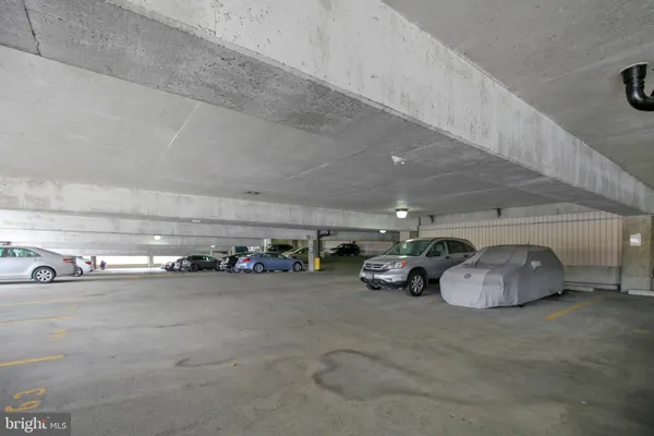 $345,000 | 2465 Army Navy Drive, Unit 104, Arlington, VA 22206