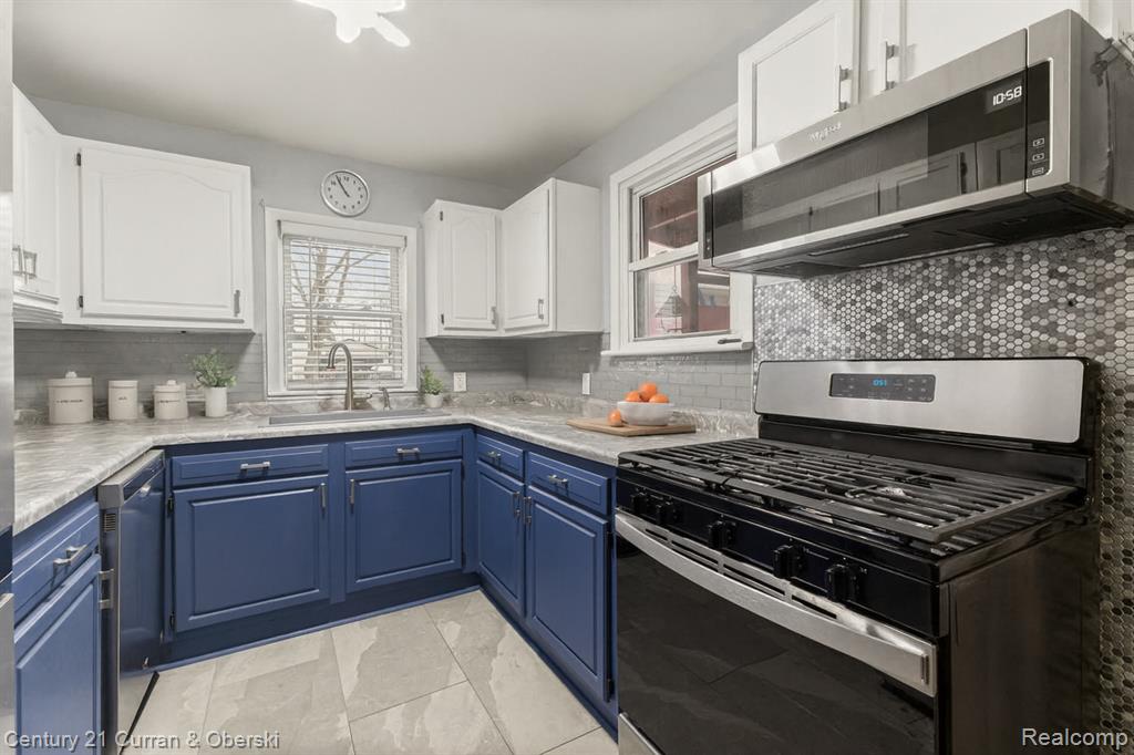 29055 Pennsylvania Road Romulus, MI 48174 - Photo 8 of 14 Gallery Image 8