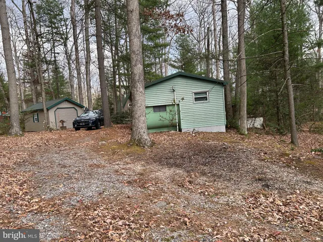 a house view with a outdoor space