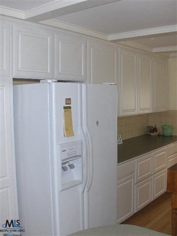 124 North Ridge Street Port Sanilac, MI 48469 - Photo 5 of 23 31137114-4.JPG