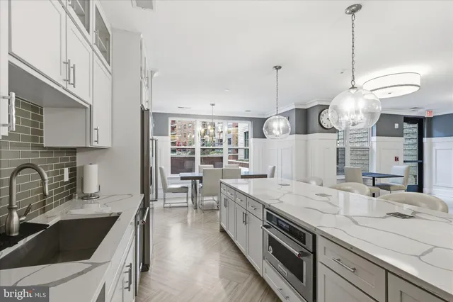 $745,000 | 2960 Vaden Drive, Unit 413, Fairfax, VA 22031