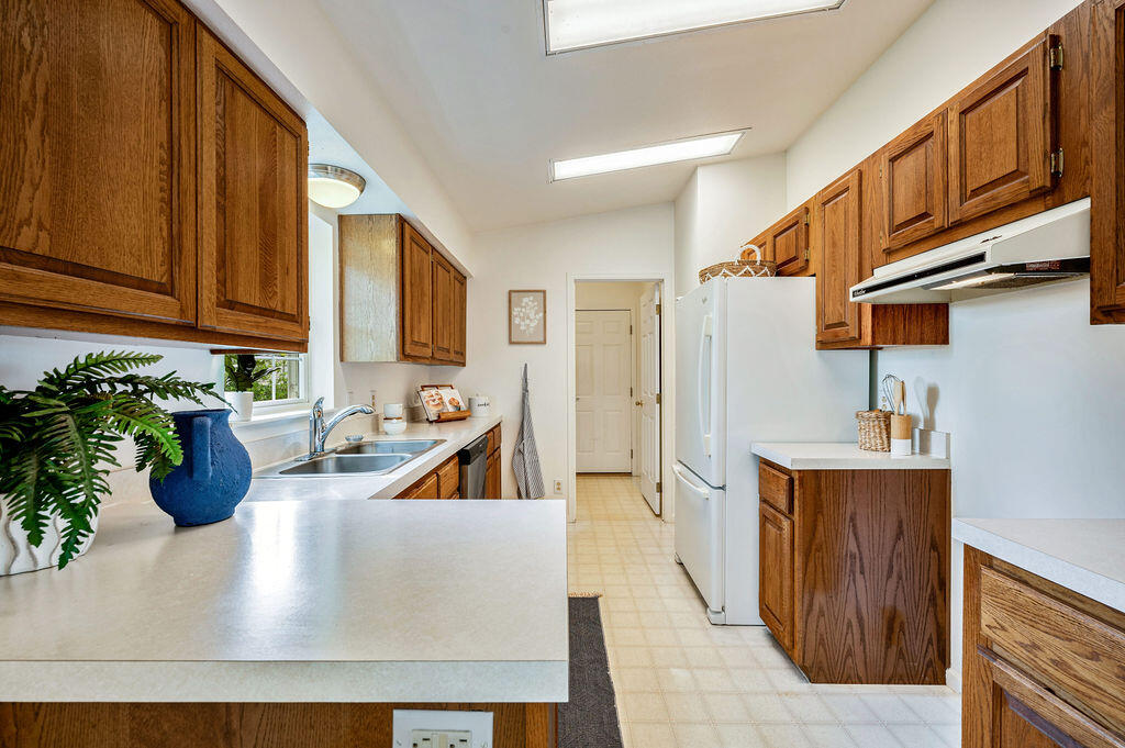 8243 Forest Beach Road Watervliet, MI 49098 - Photo 11 of 37 a11