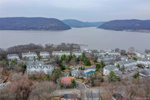 $499,900 | 115 Viewpoint Terrace, Peekskill, NY 10566