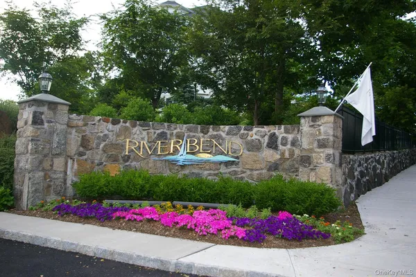 $499,900 | 115 Viewpoint Terrace, Peekskill, NY 10566