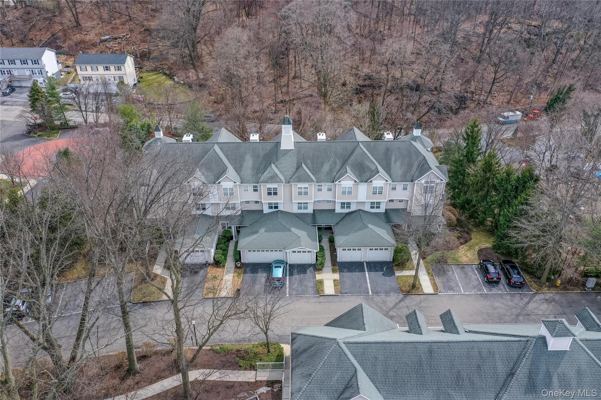 115 Viewpoint Terrace Peekskill, NY 10566 - Photo 3 of 44