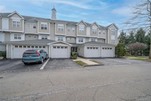 $499,900 | 115 Viewpoint Terrace, Peekskill, NY 10566