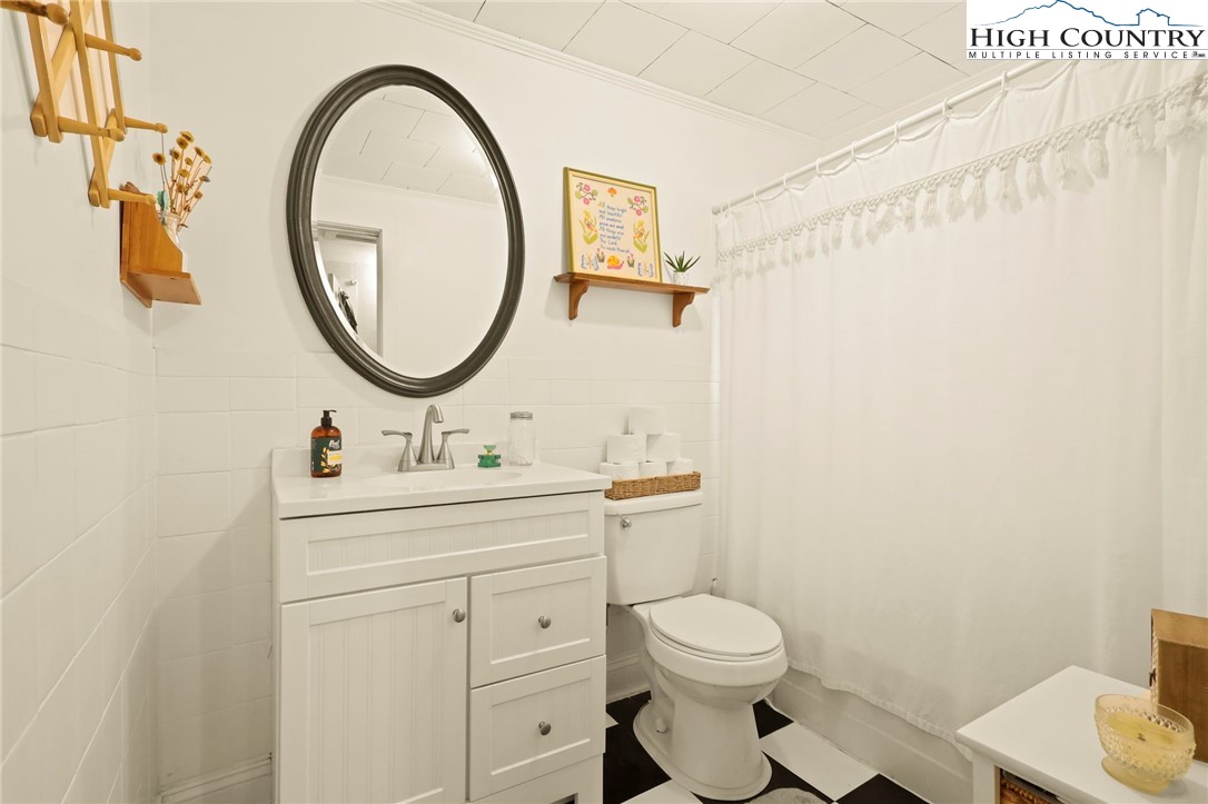 3570 Hollywood Ridge Road Lenoir, NC 28645 - Photo 18 of 22 Gallery Image 18