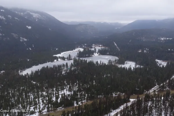 $1,995,000 | 533739 Highway 95, Bonners Ferry, ID 83805