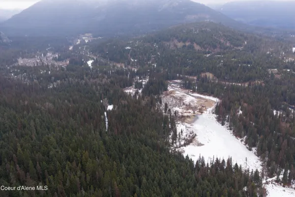 $1,995,000 | 533739 Highway 95, Bonners Ferry, ID 83805