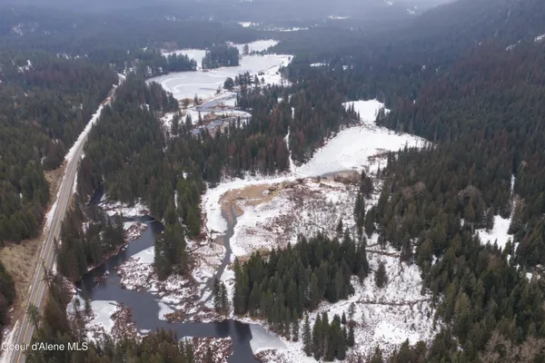 $1,995,000 | 533739 Highway 95, Bonners Ferry, ID 83805