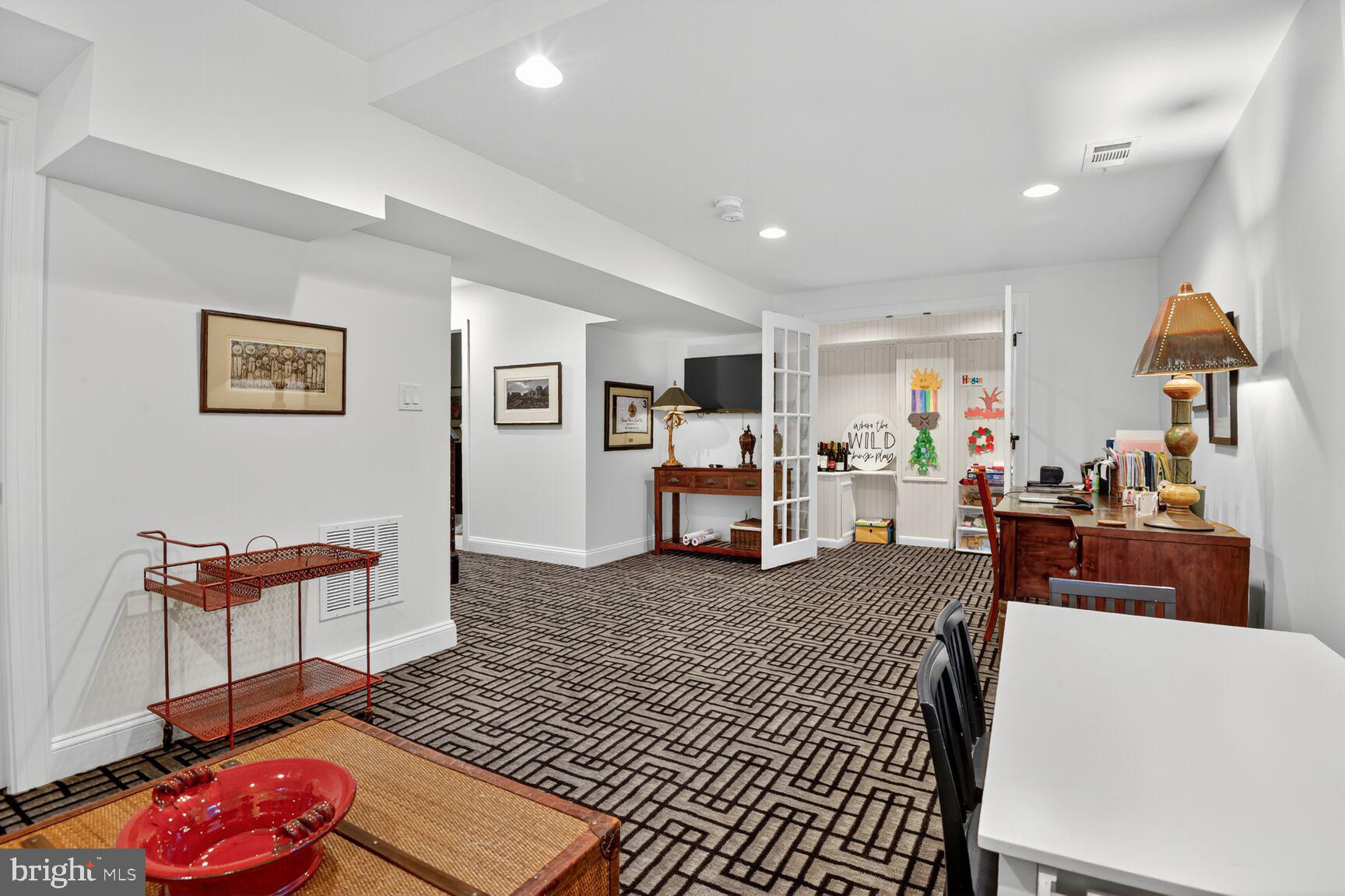 1407 Wolftrap Run Road Vienna, VA 22182 - Photo 28 of 34 Gallery Image 28