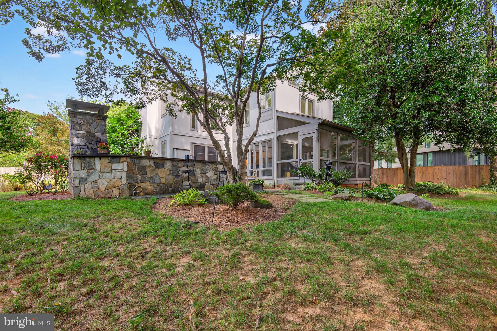 1407 Wolftrap Run Road Vienna, VA 22182 - Photo 29 of 34 Gallery Image 29