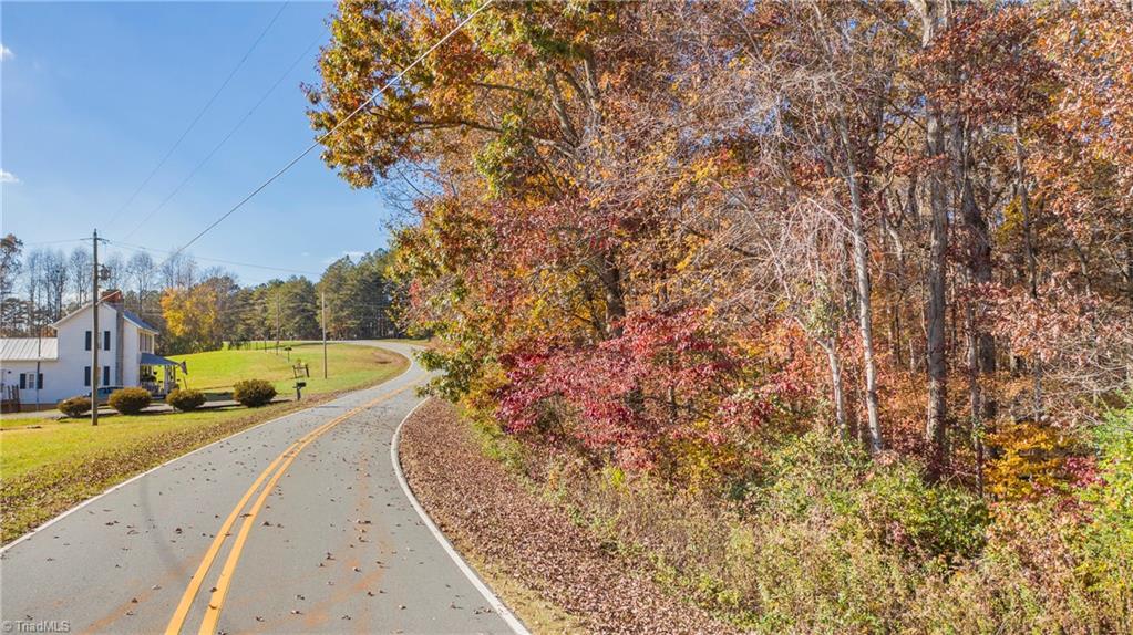 1 Friendship Circle Road East Bend, NC 27018 - Photo 2 of 20 Gallery Image 2