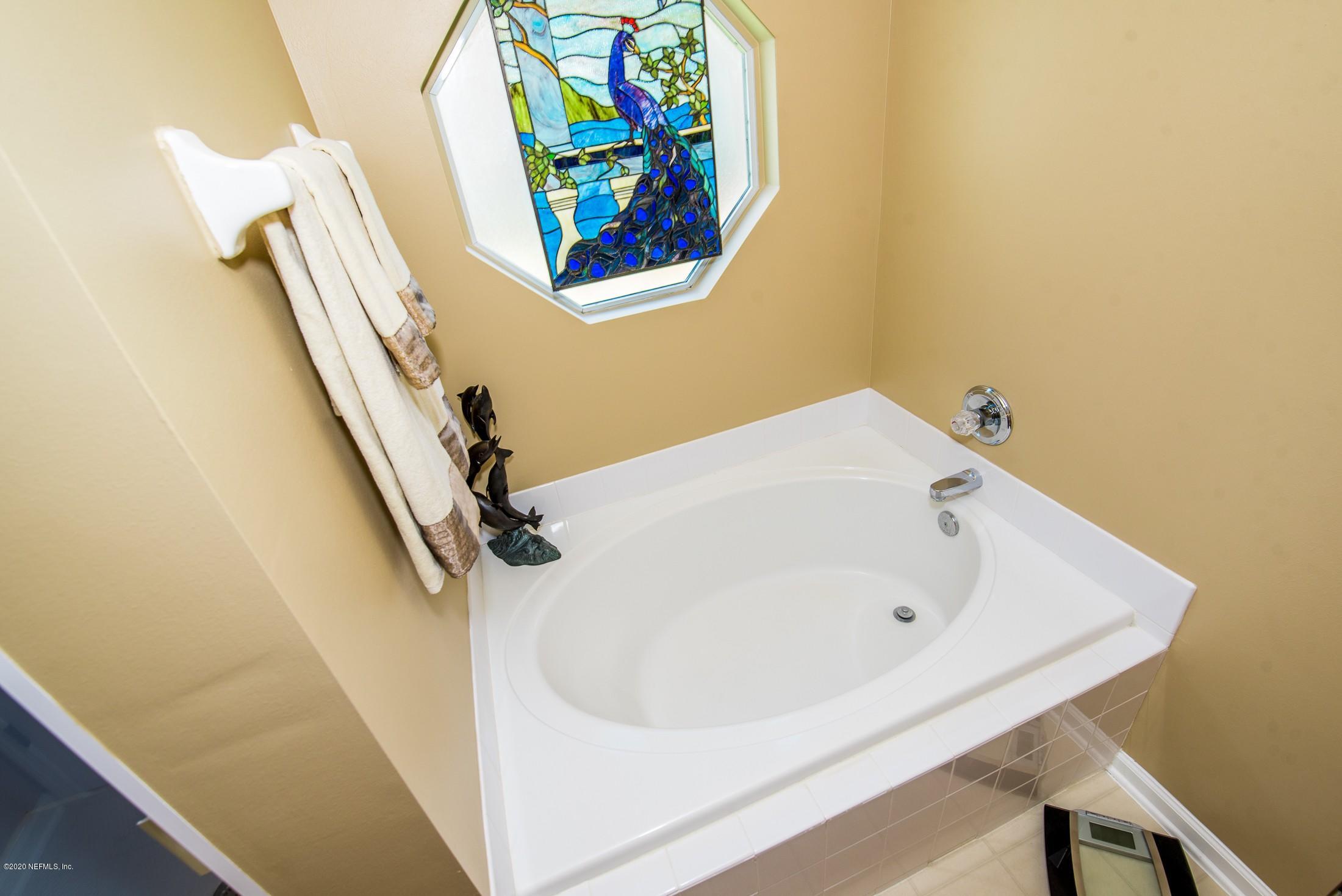1773 Keswick Road St. Augustine, FL 32084 - Photo 19 of 35 Master Bathroom Garden Tub