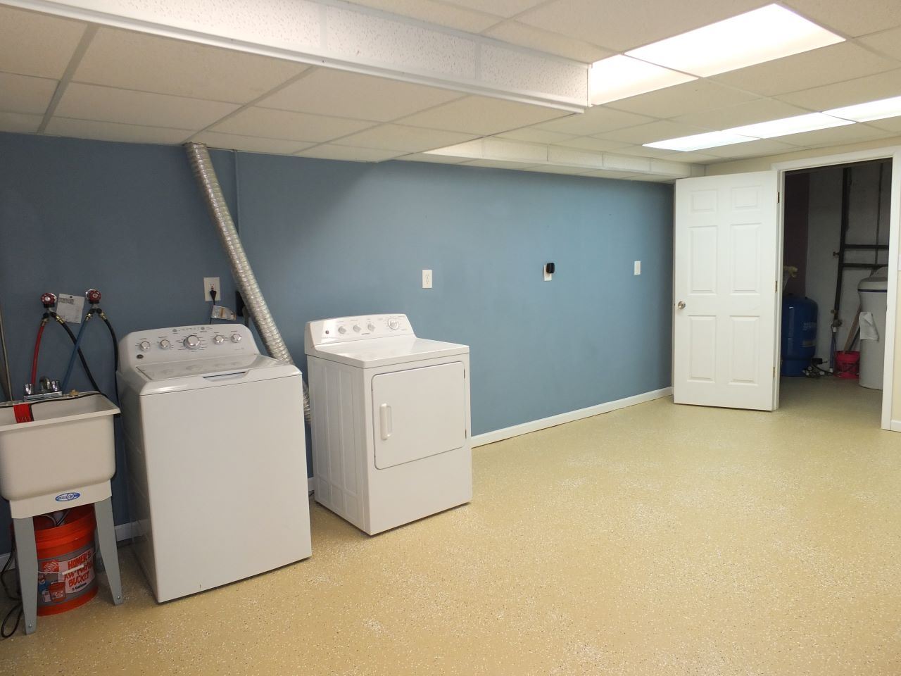 10584 Wildwood Road Interlochen, MI 49643 - Photo 30 of 35 1882187-29.JPG