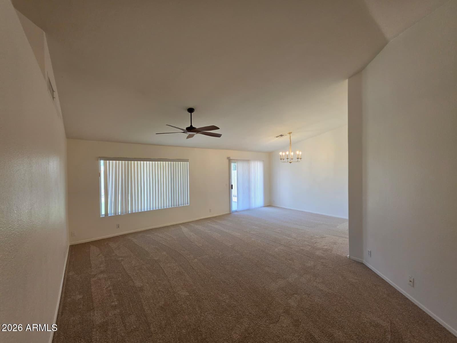 121 West Ivanhoe Street Gilbert, AZ 85233 - Photo 4 of 28